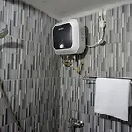 RedDoorz @ Jalan Gatot Subroto Semarang