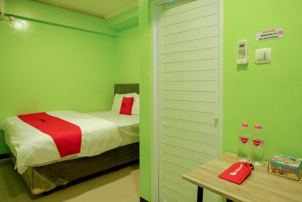 Hotel Reddoorz @ Jalan Gatot Subroto Semarang